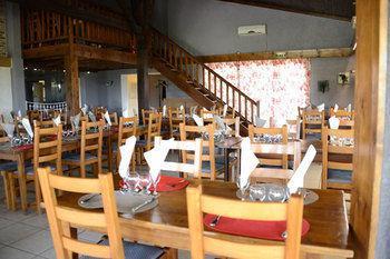 Hotel Le Domanial Commelle-Vernay ภายนอก รูปภาพ